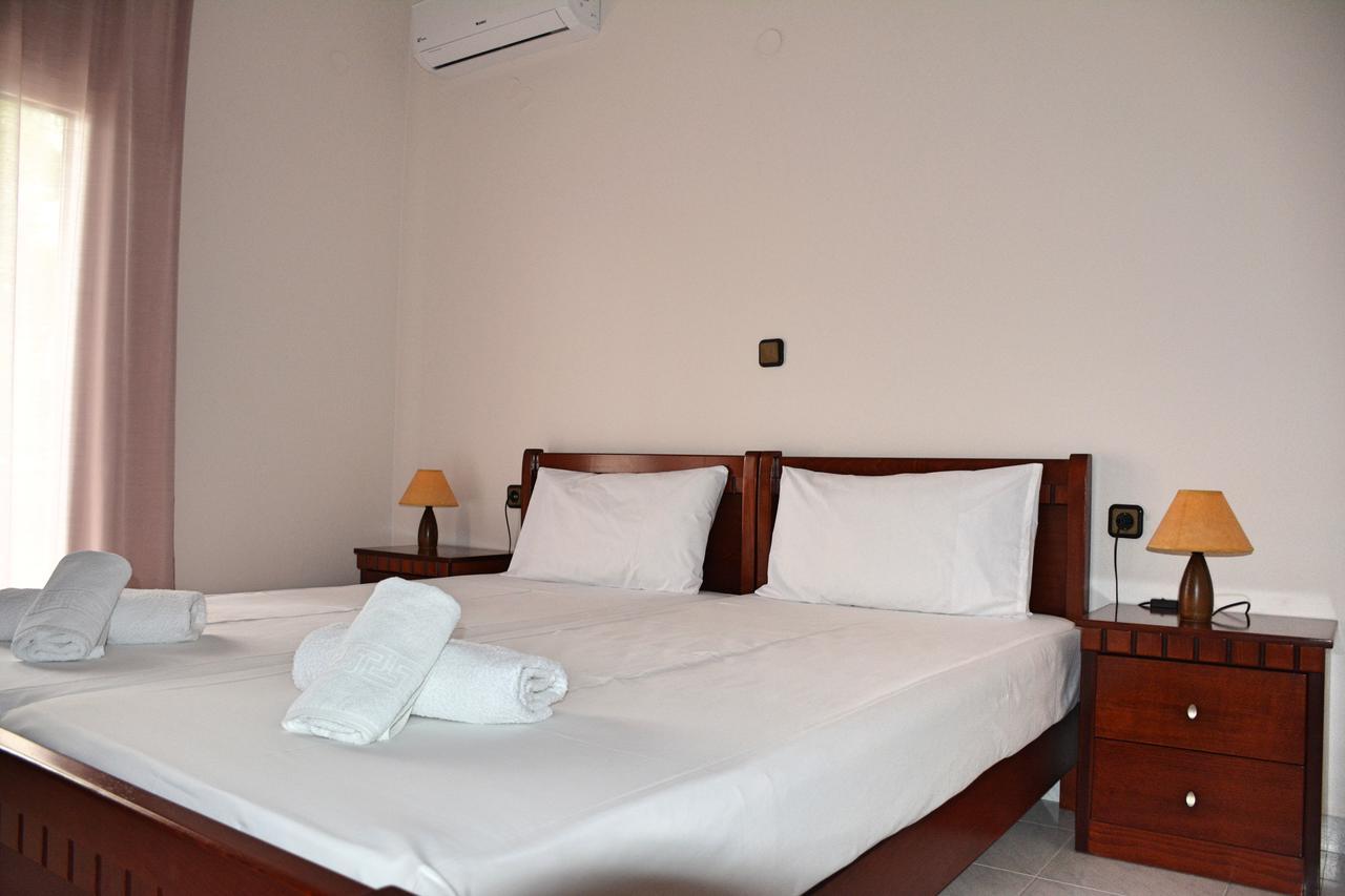 Mokos Rooms Perdika  Exterior foto